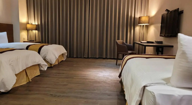 Трёхместный номер Standard Sankaikan Hotel