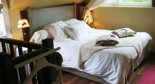 Maison dHotes à lOmbre Bleue, Book Hotel  