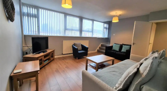 3 Bedroom Apartment Coventry - Hosted by Coventry Accommodation