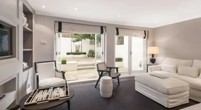 Belgravia Beauty - by Out of Office Lifestyle, Забронировать Дом для отпуска Виллы Лондона, рядом с Военный погибшим солдатам из Австралии, Вилла