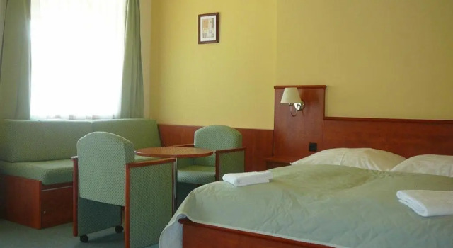 Трёхместный номер Standard с красивым видом из окна Hotel Praha