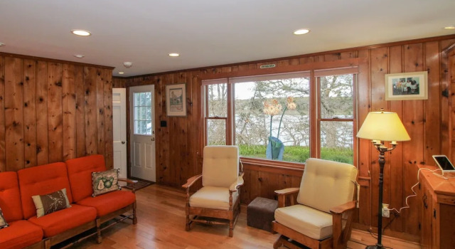 Tranquil 4br On Bourneâ€™s Pond 4 Bedroom Home, Réserver Maison de vacances East Falmouth Massachusetts