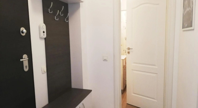 Marlen’s Apartment, Book Apartment Hotels in Bucharest with Parking, near Parc Drumul Taberei, Parking