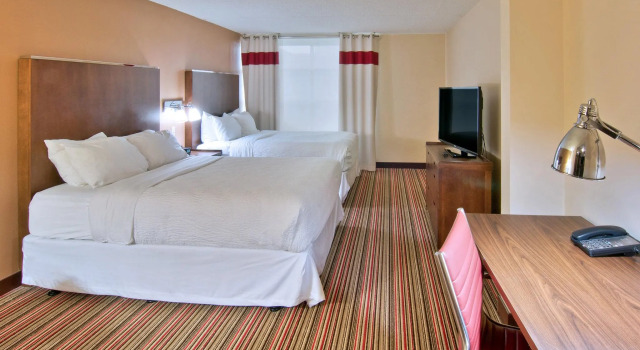 Четырёхместный номер Standard Four Points by Sheraton Nashville Airport