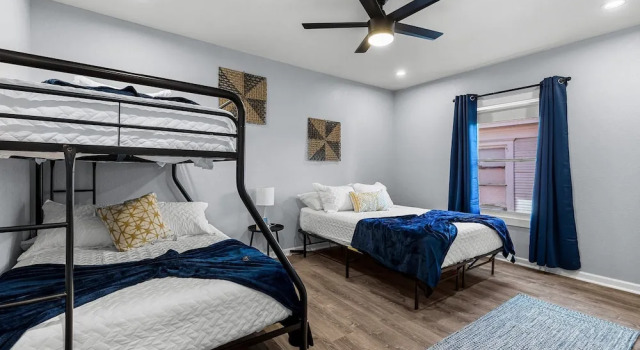 Inviting 4br/2.5ba Downtown Home With Ample Space!, Забронировать Дом для отпуска Сан-Антонио Bexar County, рядом с Район Перл
