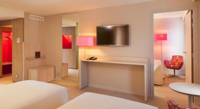 Двухместный номер Deluxe Hôtel & SPA Oceania LUnivers Tours