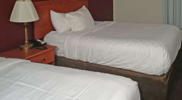 Clarion Pointe Evansville North, Boek Hotel Warrenton Verenigde Staten