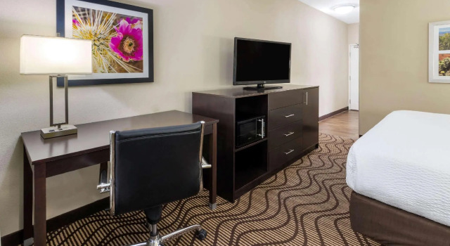 Двухместный номер Standard La Quinta by Wyndham Artesia