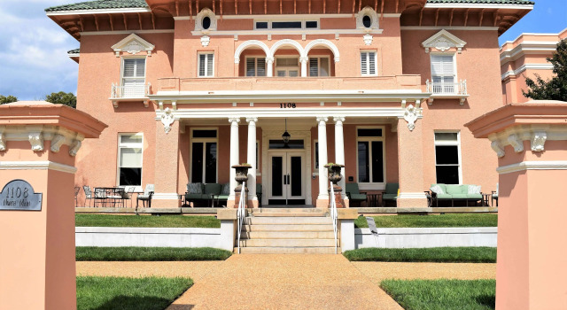 JH Adams Inn, Trademark Collection by Wyndham, Buchen Sie Pension Hotels in High Point mit Parkplatz, Parkplätze