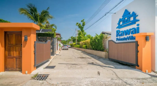 Rawai Private Villas - Pool and Garden