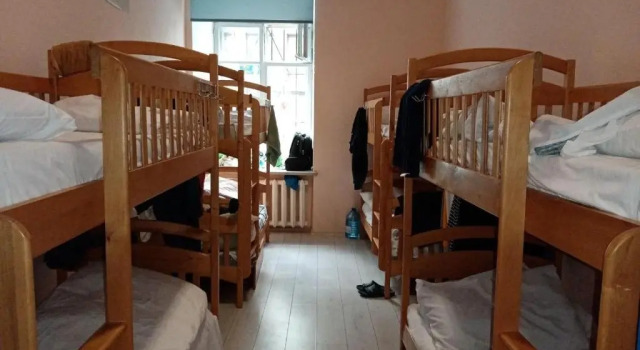 Кровать в общем номере (мужской номер) Dja Hostel