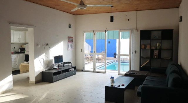 Negombo Blue Villa Hotel