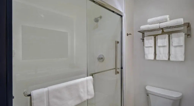 Номер Standard Holiday Inn Grand Rapids North - Walker by IHG