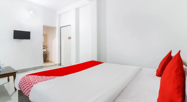 OYO 68575 Dhauli Palace, Prenota Hotel Bhubaneshwar Orissa