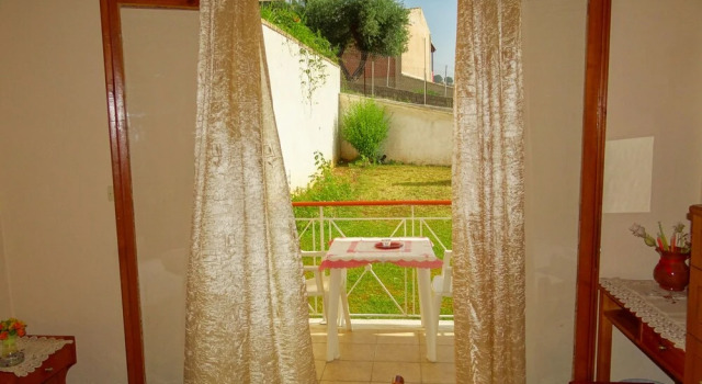 Студия Eleni's Apartments & Studios