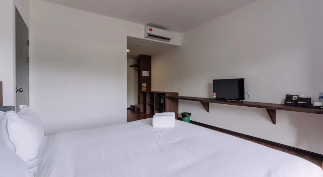 Двухместный номер Deluxe с красивым видом из окна Roxy Sematan Villa & Townhouse