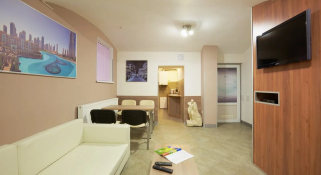 Hostel Comfort plus, Забронировать Отель Отели Львова с парковкой, рядом с Музей этнографии и художественного промысла, Парковка
