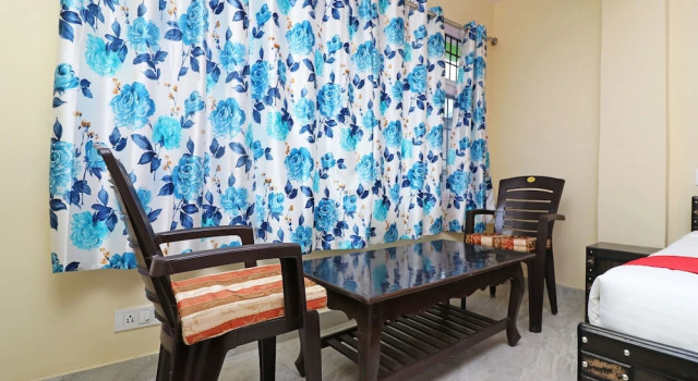 OYO 13520 Home 2BHK Vikas Nagar