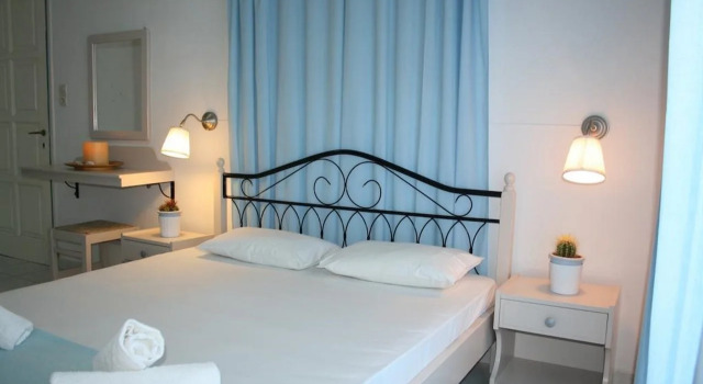 Agnanti Hotel, Prenota Hotel Hotel a Milo con parcheggio, Parcheggio