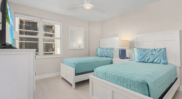 50 Shades Of White - Gullwing #805 - 6620 Estero Blvd 3 Bedroom Condo by RedAwning, Book Lejlighed Estero Fort Myers Area