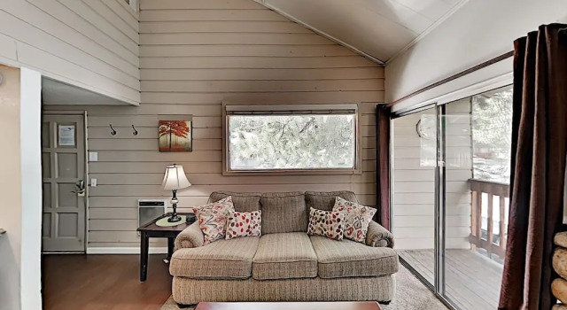 Walkable Corner Unit w/ Pool, Hot Tub & Tennis condo