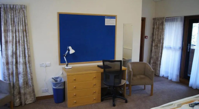 Standard dublă cameră Robinson College - Cambridge University - Campus Accommodation