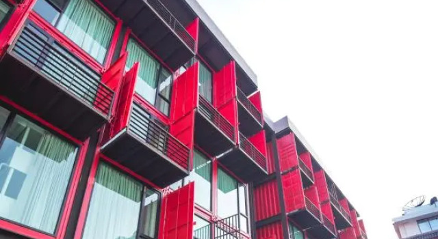 Кровать в общем номере (женский номер) Sleep Box Hotel Sukhumvit 22