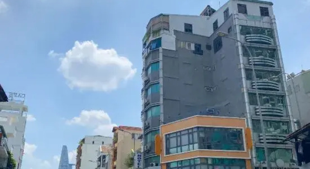 Charming A Little Saigon Apartment - Heart of Vibrant District 1, Забронировать Апартаменты/квартира Апартаменты Хошимина, рядом с Парк Тао Дан, Апартаменты/квартира