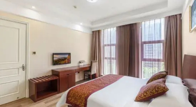 Люкс Deluxe Huayue Boutique Hotel