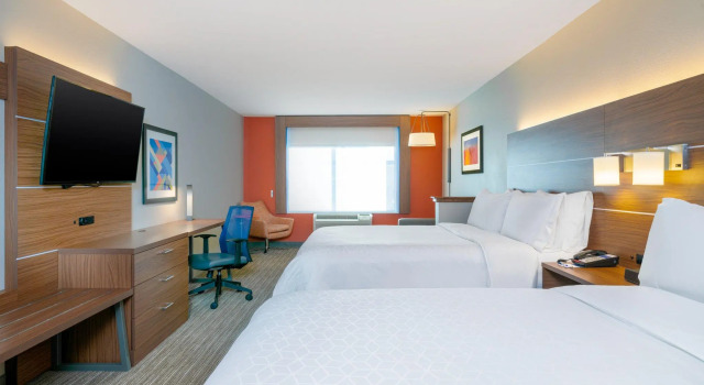 Четырёхместный люкс Holiday Inn Express Hotel & Suites Tappahannock by IHG