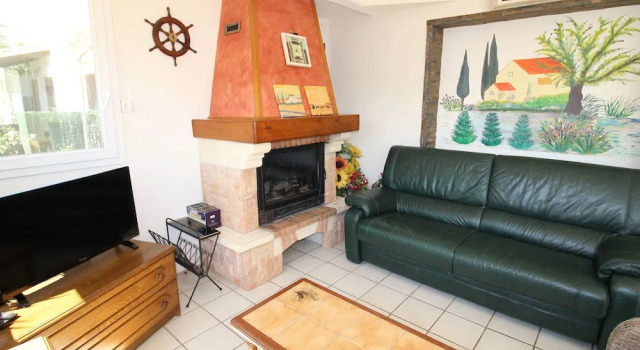 Comfortable Property in Empuriabrava With Garden, Barbecue and Three Bedrooms, Забронировать Отель Отели Эмпуриабравы 3 звезды, 3*