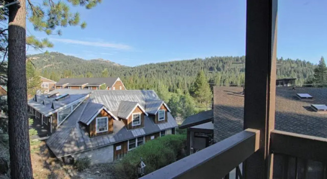 Squaw Tavern Inn by Tahoe Vacation Rentals, Забронировать Апартаменты/квартира Апартаменты Олимпик-Вэлли, Апартаменты/квартира
