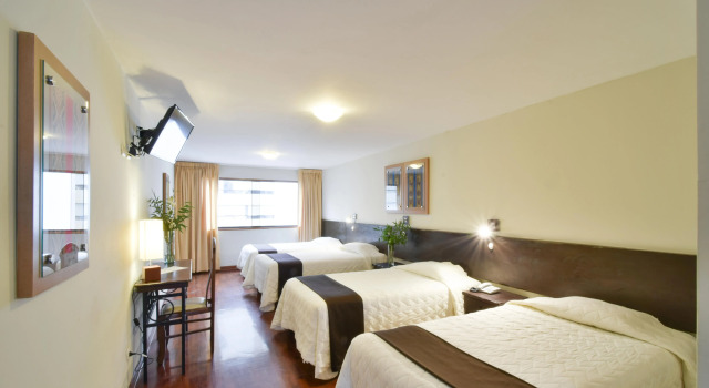 Hotel Señorial, Забронировать Отель Отели в центре Мирафлореса, в центре