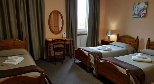 Трёхместный номер Standard Hotel Calaluna