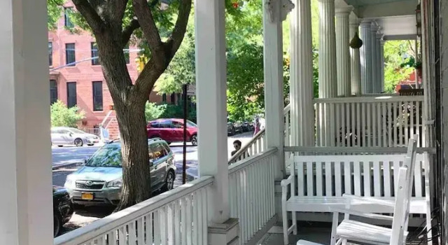 Апартаменты Adelphi I 3BR Ft Greene w Backyard Patio Porch