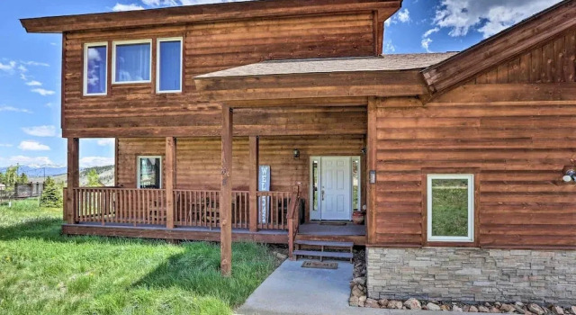2 Mi to Granby Ranch: Granby Home w/ Hot Tub!, Rezervați Casă de vacanță Vile în Parshall, Vilă