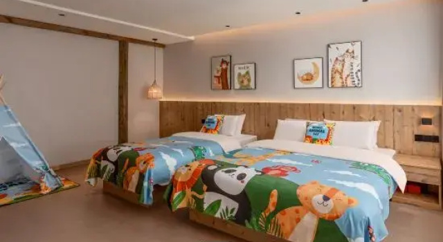 Семейный тент Manlan Xitang Hotel
