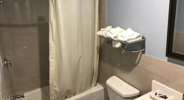 Номер Standard Empire Inn