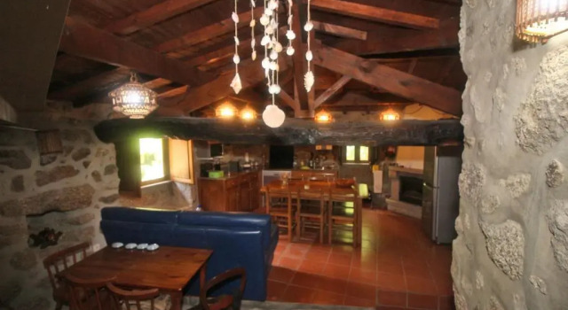 Cabaninhas House, Book Hotel Gondoriz Norte Region