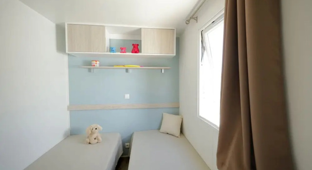 Коттедж с 4 комнатами Maïana Resort