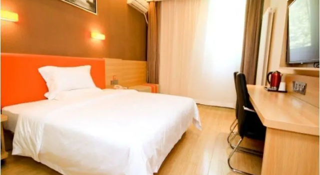 7 Days Premium Xian Youyi Road Tieyizhong Branch, Boek Hotel Hotels in Shaanxi met parkeren, Parkeren