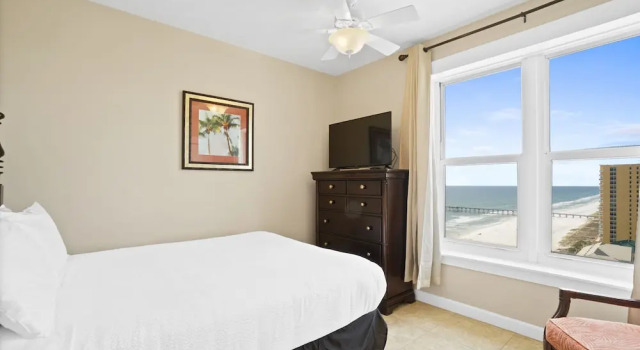 Номер Standard с 3 комнатами с балконом и с видом на море Grand Panama Beach Resort by Panhandle Getaways