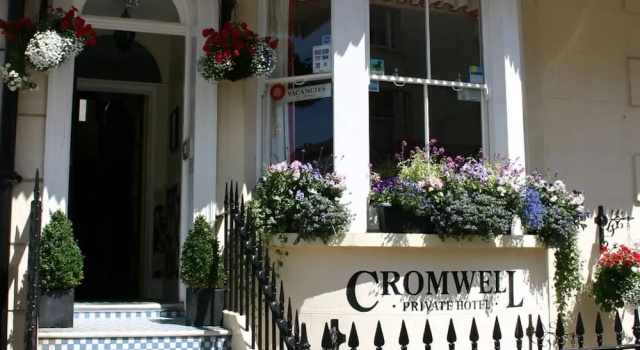 Номер Standard Cromwell House