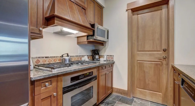 Номер Standard Luxurious 1 BR in River Run Village with Ski in ski out condo