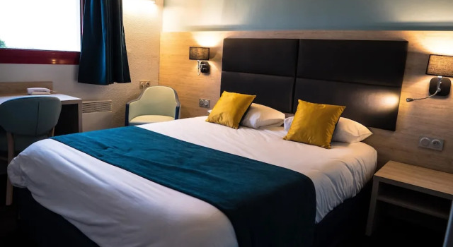Номер Superior Brit Hotel Landivisiau