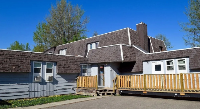 Brookside Inn, Réserver Auberge Hôtels à Colombie-Britannique avec parking, Parking