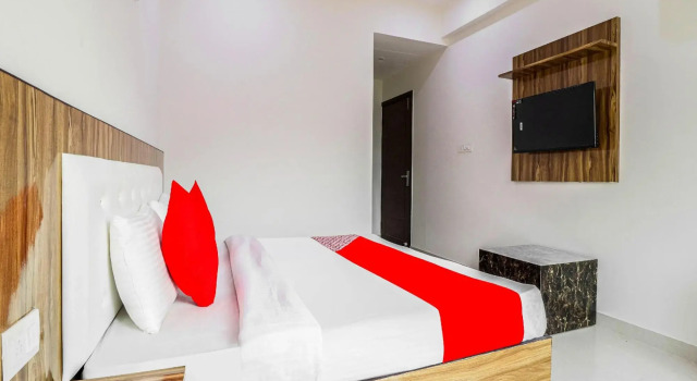 OYO Flagship 86255 Hotel Elite Inn, Rezervovat Hotel Rāiwāla Uttarakhand