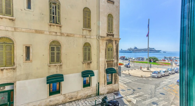 Split Urban Rooms I, Prenota Hotel Splitska 