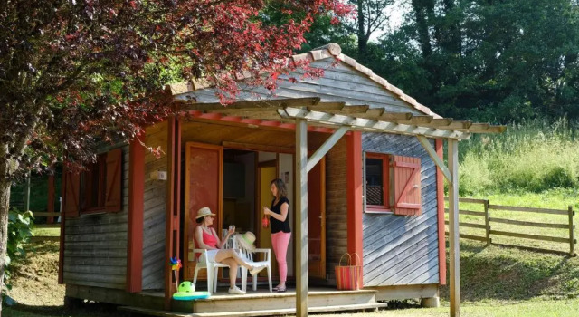 Camping Le Hameau du Petit Lay, Prenota Campeggio Hotel a Aquitania con parcheggio, Parcheggio