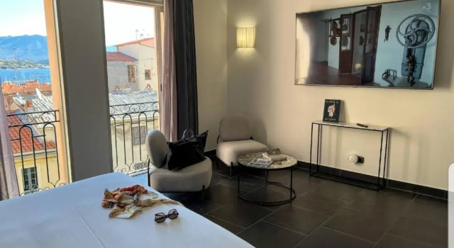 Двухместный номер Deluxe Hotel POZZO DI BORGO
